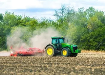Advierten sobre riesgos en el uso de químicos agrícolas durante la siembra