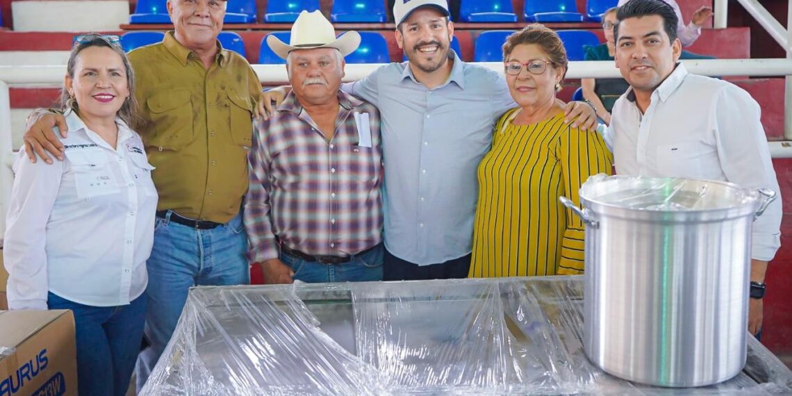 Equipa Sinaloa impulsa a emprendedores de Choix y El Fuerte con más de 200 equipos productivos