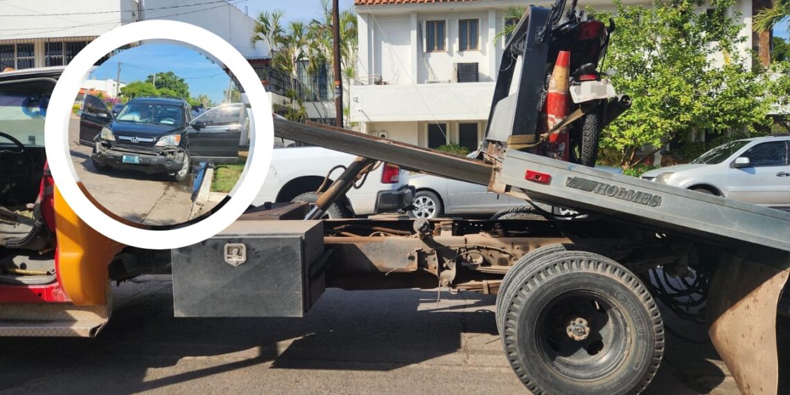 Reportan accidente vial en Los Mochis; vehículo y motocicleta involucrados – NR | NOTICIAS