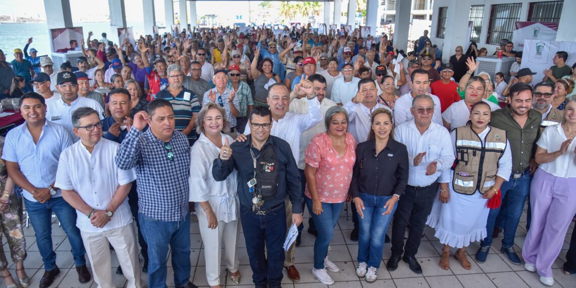 Caravana del Bienestar llega a Topolobampo con atención médica, apoyos sociales y trámites gratuitos