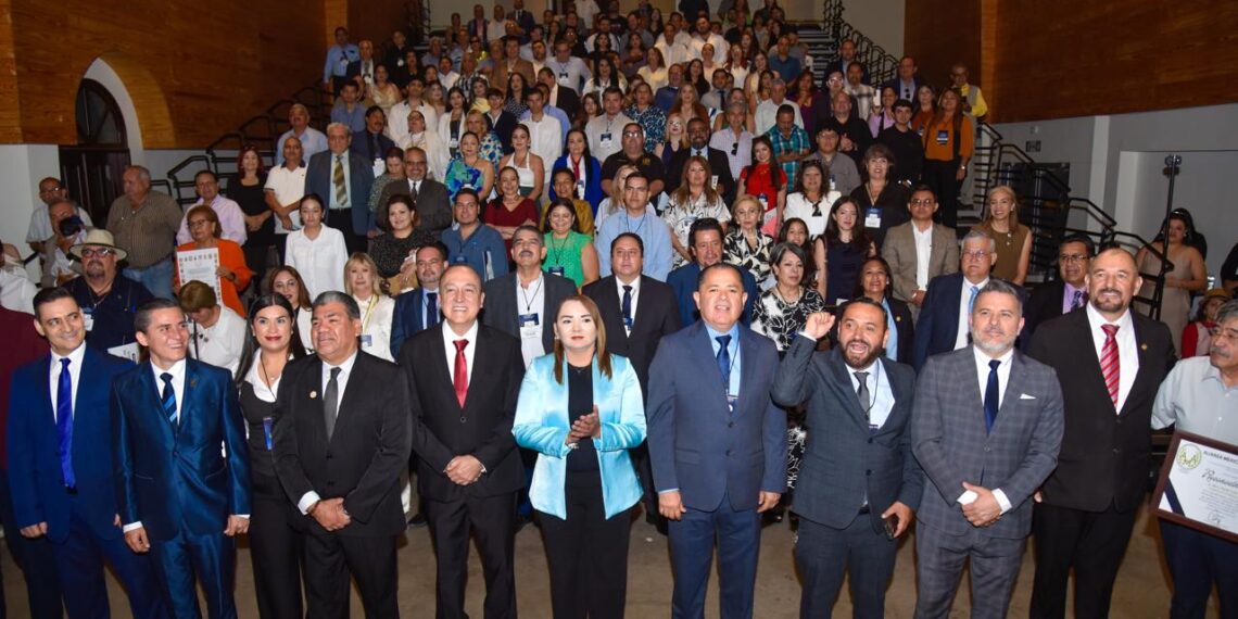 Alcalde Antonio Menéndez da la bienvenida a juristas del país en histórica Cumbre Nacional de Abogados