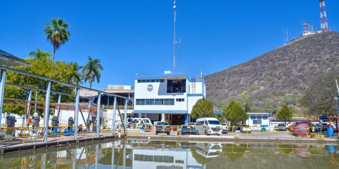 Casos de “agua azul” en hogares son aislados y por problemas de bombas y red interna
