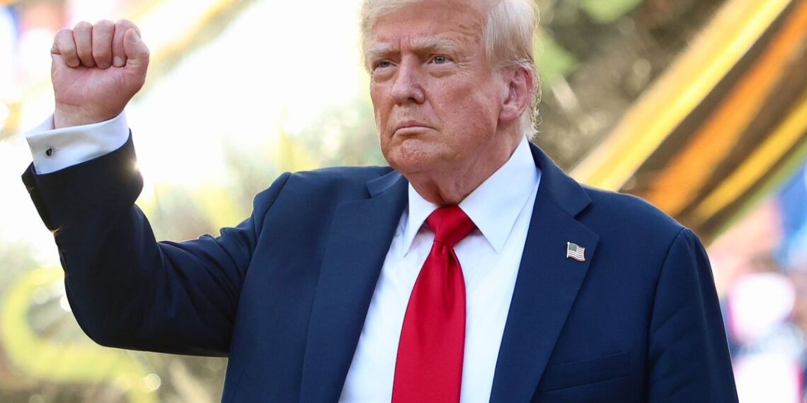 Trump amenaza a Rusia con aranceles del 100 % si no hay acuerdo sobre Ucrania en 50 días