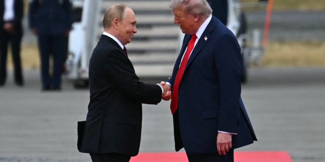 Trump y Putin inician reunión en Alaska sobre Ucrania
