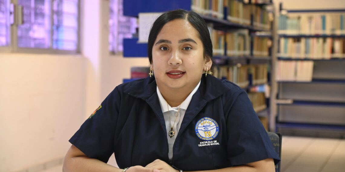 Estudiante de la Facultad de Trabajo Social de la UAS hará movilidad académica en la Universidad Autónoma de Nuevo León