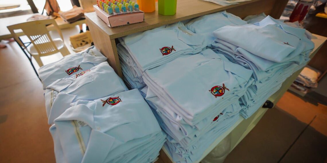 Avanza programa de canje de Uniformes, Calzado Deportivo y Útiles Escolares en Sinaloa