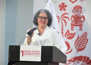 Graciela Domínguez Nava rinde su primer informe legislativo en Mazatlán