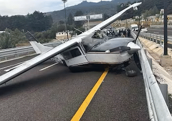 Avioneta aterrizó de emergencia en la Maxipista Culiacán-Mazatlán por falta de combustible: SSPE