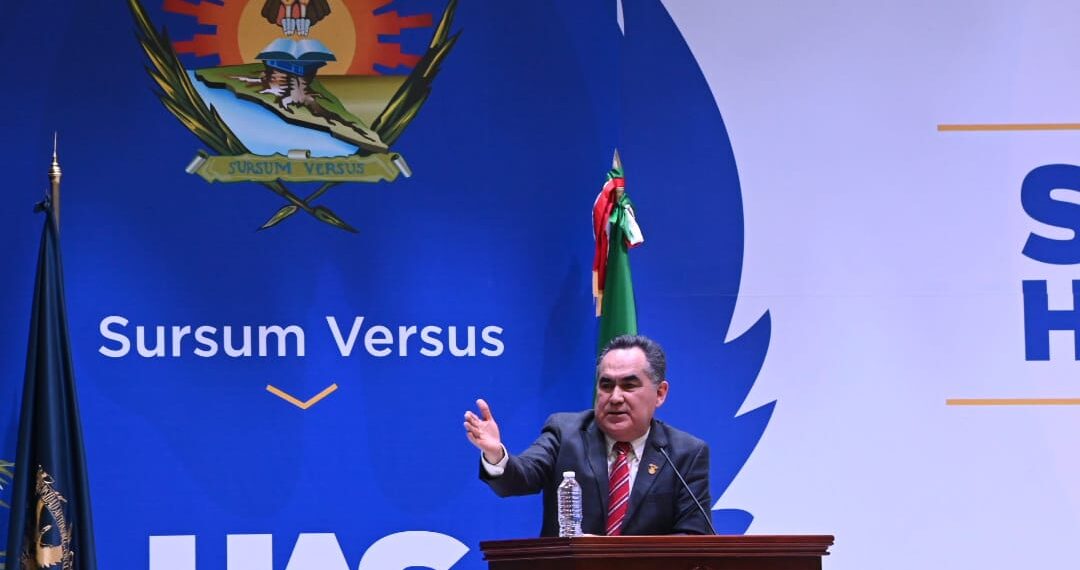 A través del Rector, la UAS mantiene las gestiones permanentes para cumplir con los objetivos y compromisos con la comunidad universitaria