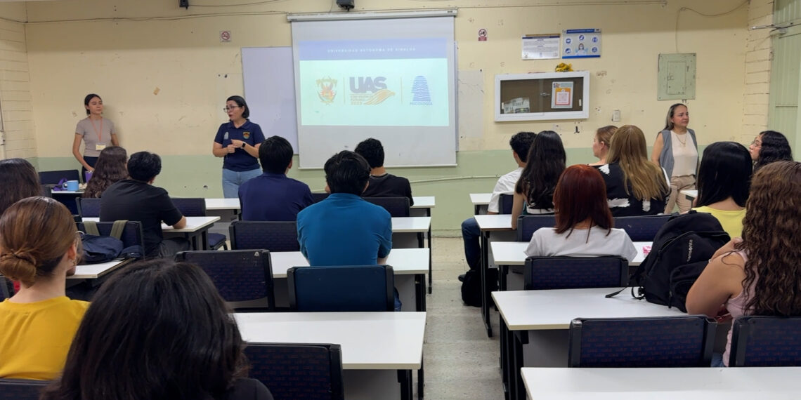 Se integran a la vida universitaria mil 700 estudiantes en la Facultad de Psicología de la UAS; son recibidos con un curso de inducción