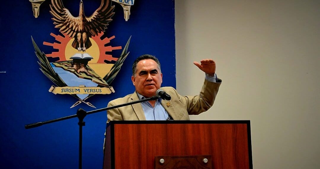 Se reúne el Rector Jesús Madueña Molina con el Colegio de Directores; inicia con ello la ruta institucional para una reingeniería integral en la Universidad