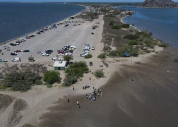 Alerta en Maviri: recomiendan usar tenis al ingresar al mar por presencia de mantarrayas – NR | NOTICIAS