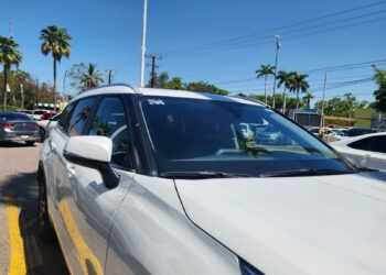 Prohibido el polarizado en el cristal delantero: multas de hasta 900 pesos