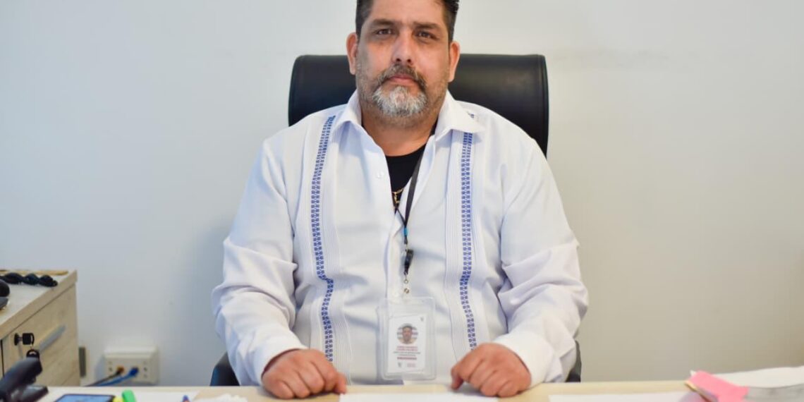 Ayuntamiento refuerza acciones para la regularización de establecimientos y comerciantes