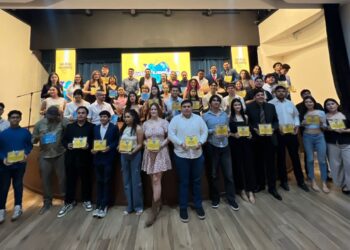 Reconocen a 52 jóvenes ejemplares de Sinaloa en Los Mochis – NR | NOTICIAS