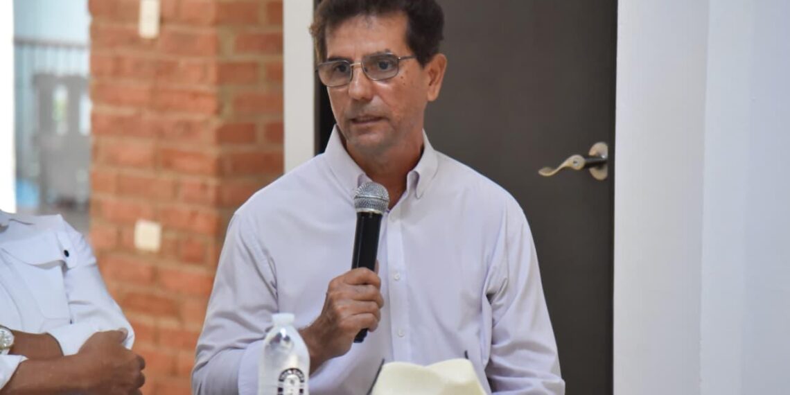 El reconocido fotógrafo Francisco González Carlón, invita al concurso “Postales de mi Casa: Ahome”