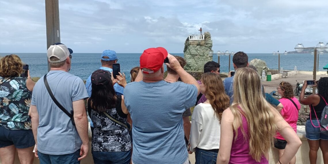 Llegan a Mazatlán más de 13 mil cruceristas en agosto