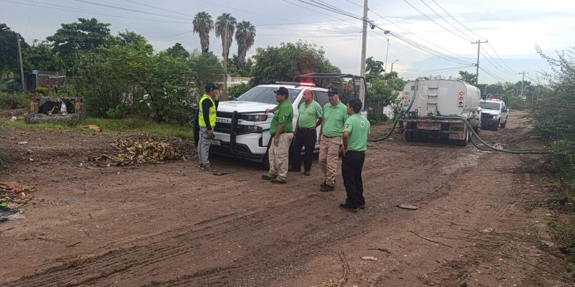 Protección Civil atiende afectaciones por lluvias en Los Mochis y comunidades rurales