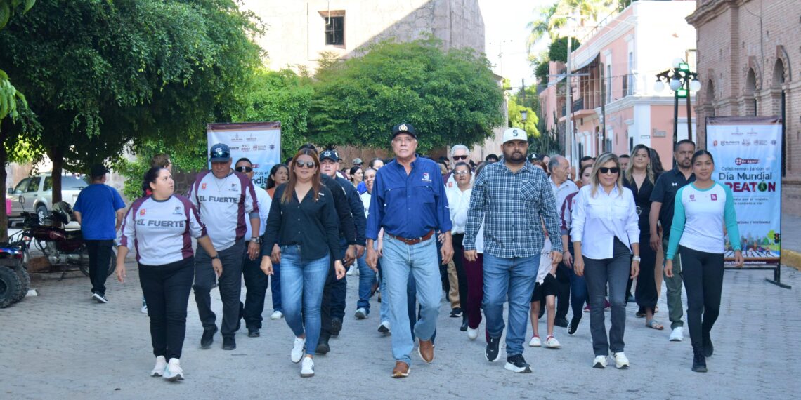 Gobierno de El Fuerte se suma a la caminata por el Día del Peatón