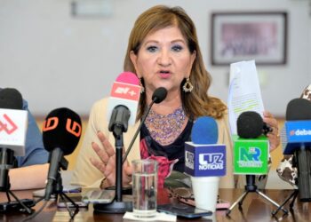 Declaratoria de procedencia en el caso Ahome era y es irrecurrible. No procede juicio de amparo: Tere Guerra