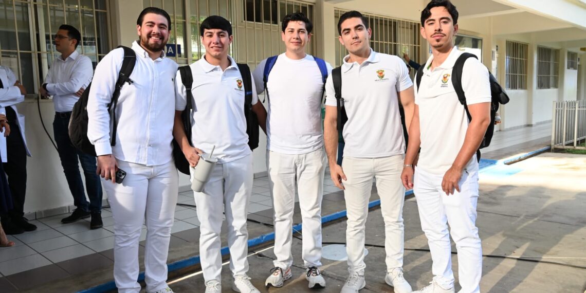 Miles de jóvenes inician clases en la UAS, motivados por sus programas de vanguardia y una educación integral que trasciende los espacios escolares