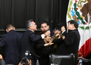 Congreso discutirá resolución tras pelea entre “Alito” y Noroña