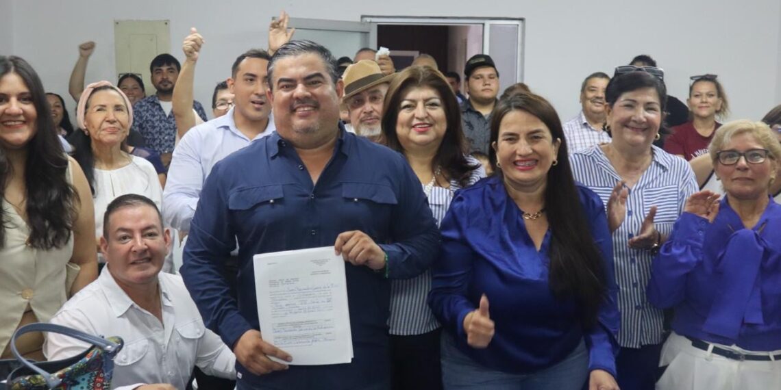 “Estoy hecho en el PAN”: Fernando García de los Ríos se registra para la dirigencia de Acción Nacional en Culiacán