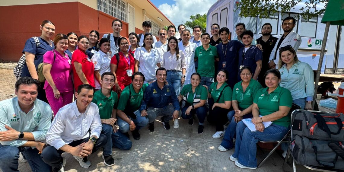 Con humanismo, valores y compromiso social, participa la UAS en la Brigada Médica Gratuita organizada por el DIF y Ayuntamiento de Culiacán en la colonia Renato Vega Amador