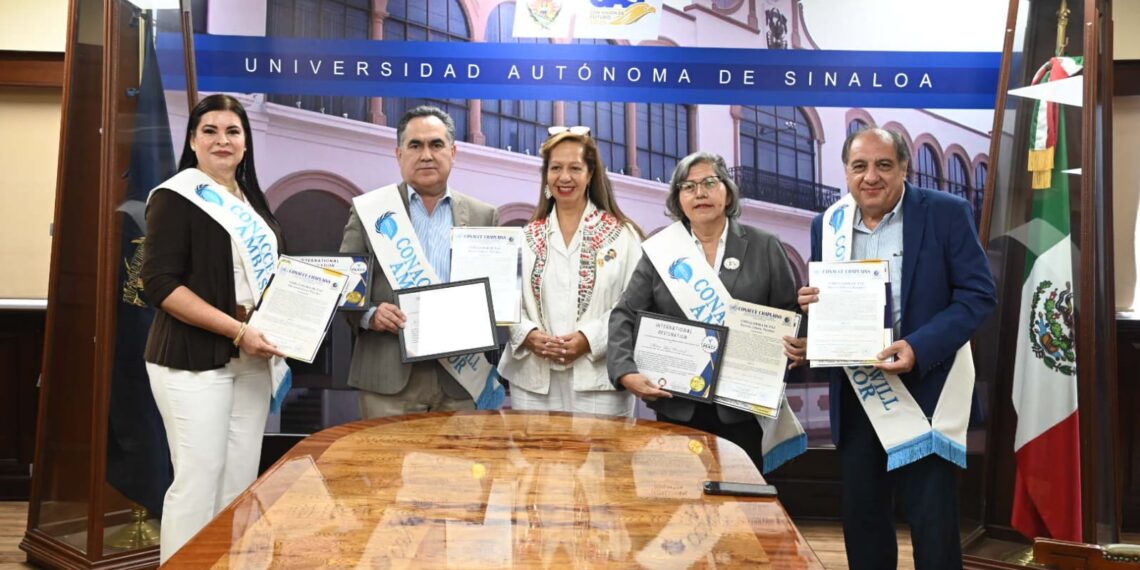 Nombran y otorgan al Rector Jesús Madueña y la doctora Sofía Angulo, el estado, honor y títulos de grado de Embajadores de Buena Voluntad y Mensajeros Estratégicos para la Paz