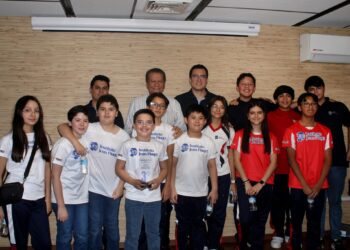 Orgullo sinaloense: alumnos del Instituto Jean Piaget participarán en olimpiadas internacionales de robótica