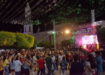 Siete ayuntamientos reciben apoyo extraordinario del Estado para Fiestas Patrias y cubrir deudas