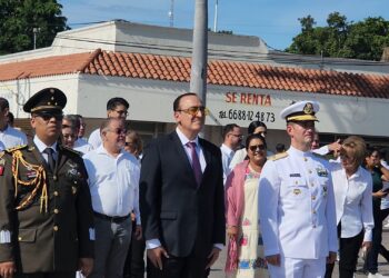 Lucido Desfile Cívico Militar del 215 Aniversario de la Independencia de México en Los Mochis