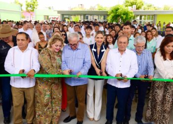 Entrega Gobernador Rocha Moya nuevo edificio al COBAES 37, “Genaro Estrada” en Mazatlán, con inversión de 18.6 MDP