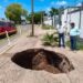 Dependencias municipales responden a emergencia vial por socavón en el Blvd. Centenario