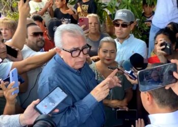 Rocha Moya visita Nuevo San Miguel y ofrece apoyo a familias afectadas por lluvias