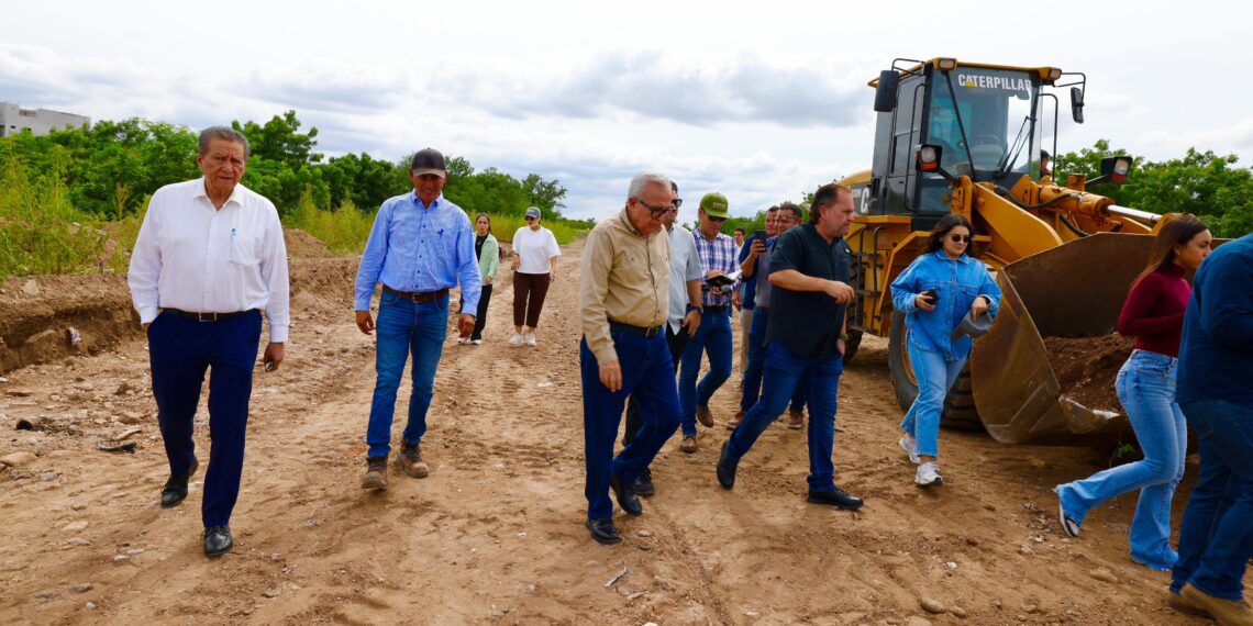 Estas son obras del tamaño de la capital: Gobernador Rocha al supervisar avances del Malecón margen izquierda