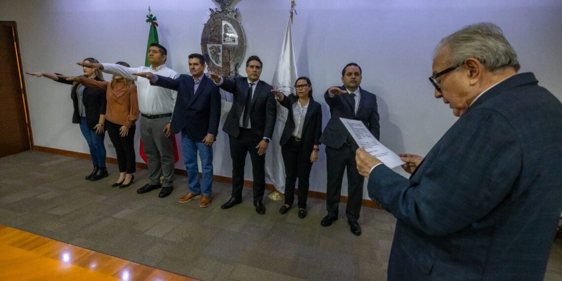 Gobernador Rocha Moya hace nuevos nombramientos en su gabinete