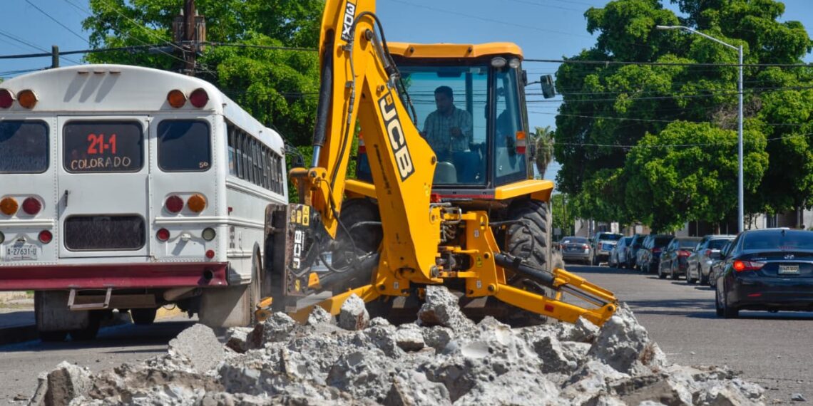 Ayuntamiento inicia intenso programa de bacheo con inversión de 5 MDP
