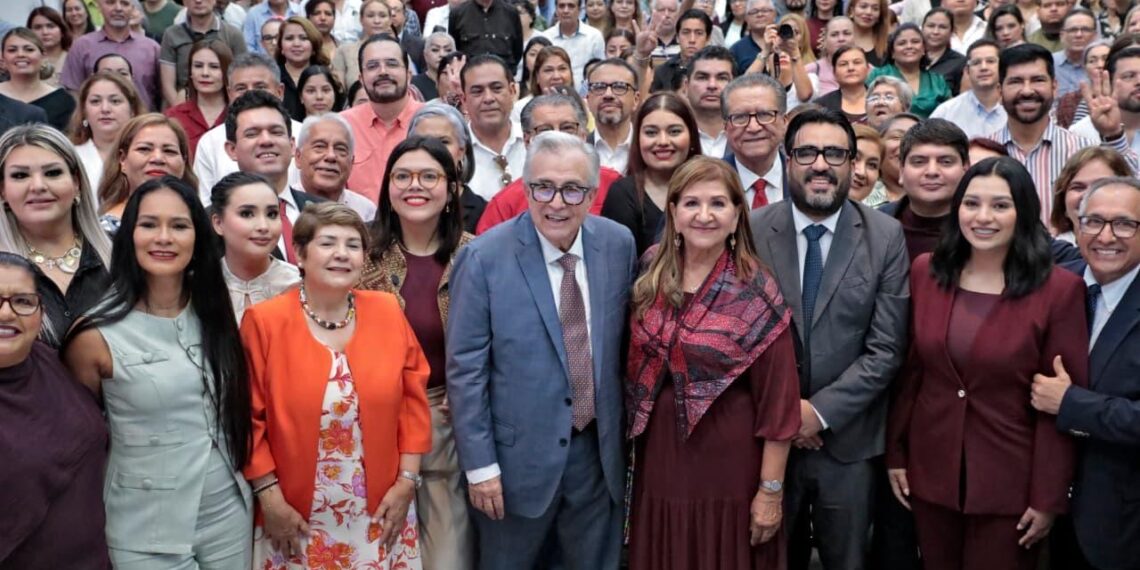 Reitera el gobernador Rocha Moya su reconocimiento al trabajo de las y los diputados de la LXV Legislatura