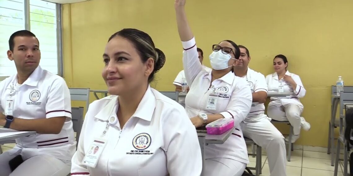 Importante que las y los enfermeros se profesionalicen de manera continua para asegurar una atención de alta calidad a los pacientes, asegura experta