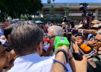 Rocha Moya confirma que habrá más cambios en su gabinete