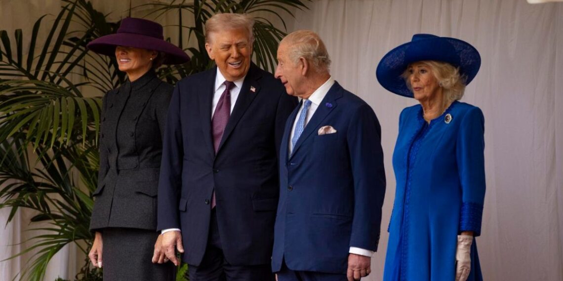 Rey Carlos III recibe a Trump por visita de Estado; intercambian regalos y visitan tumba de Isabel II