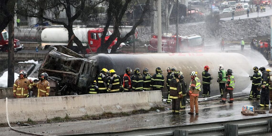 “Asumiremos nuestra responsabilidad”, dice empresa dueña de pipa accidentada en Iztapalapa