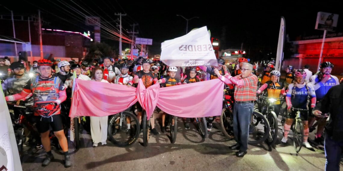 Gobernador Rocha, da el banderazo de inicio de la Rodada Rosa 2025