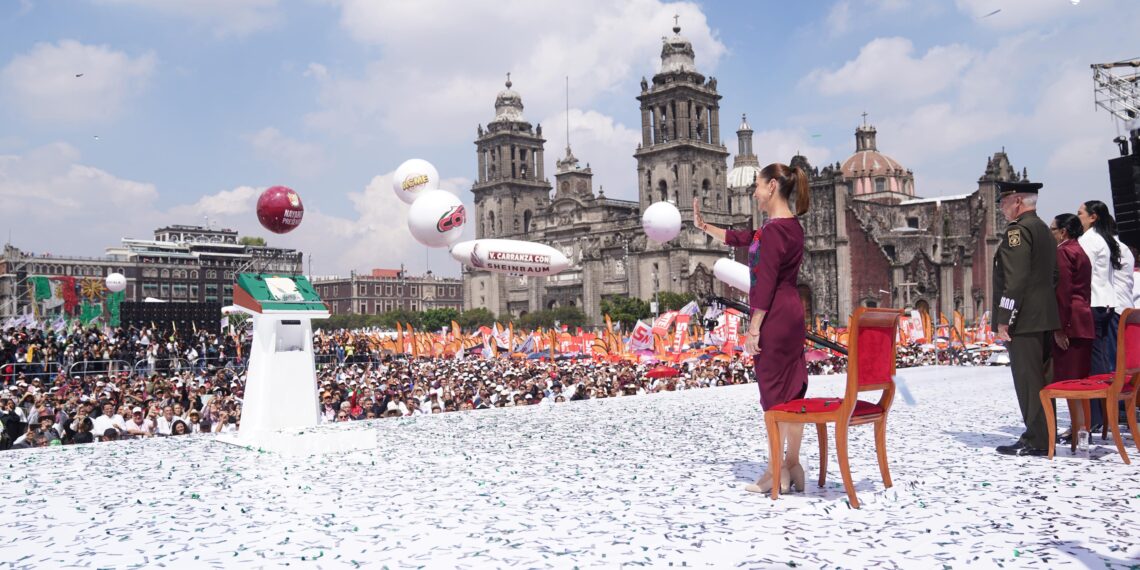 ”Estoy segura que vamos por el camino correcto”: Presidenta Claudia Sheinbaum ante 400 mil personas en el cierre de su gira Nacional de rendición de cuentas en el monumental Zócalo de la Ciudad de México