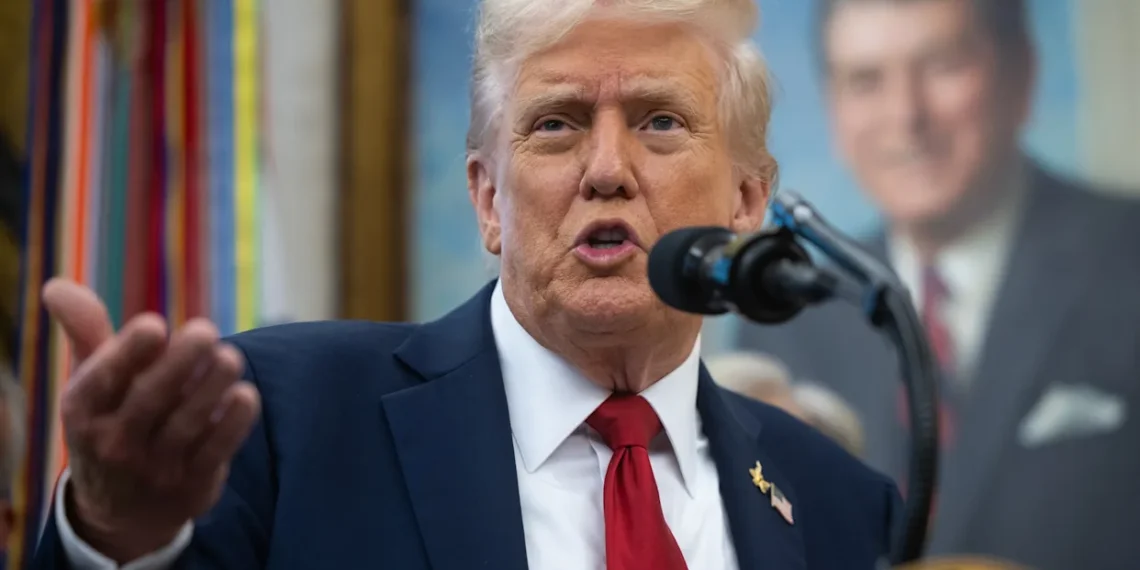 Trump da a Hamás hasta el domingo para aceptar su plan para Gaza o destará “un infierno”