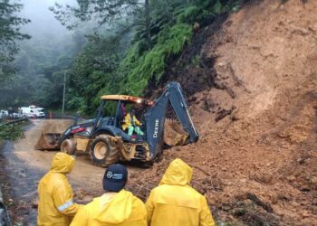 Hay 160 localidades incomunicadas tras lluvias en 5 estados: SICT