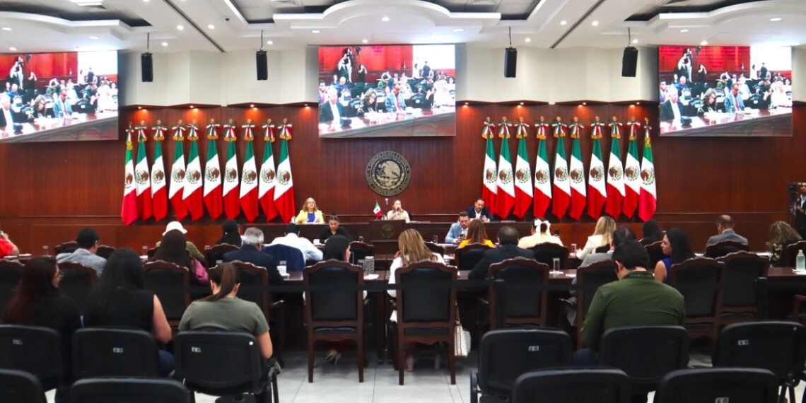 Diputados debaten sobre reformas a la Ley de Amparo en México
