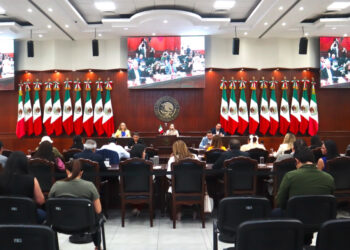 Diputados debaten sobre reformas a la Ley de Amparo en México