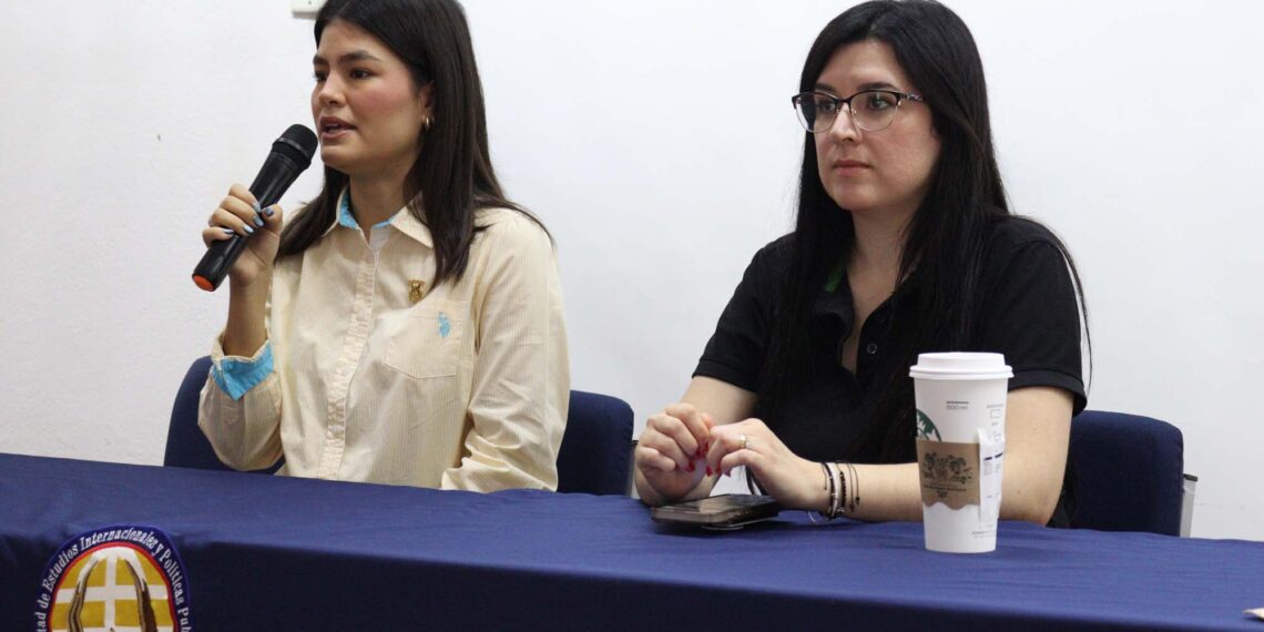 Llevan a la Facultad de Estudios Internacionales y Políticas Públicas de la UAS sesión informativa sobre el Programa de Intercambio Cultural de Verano de Disney 2026